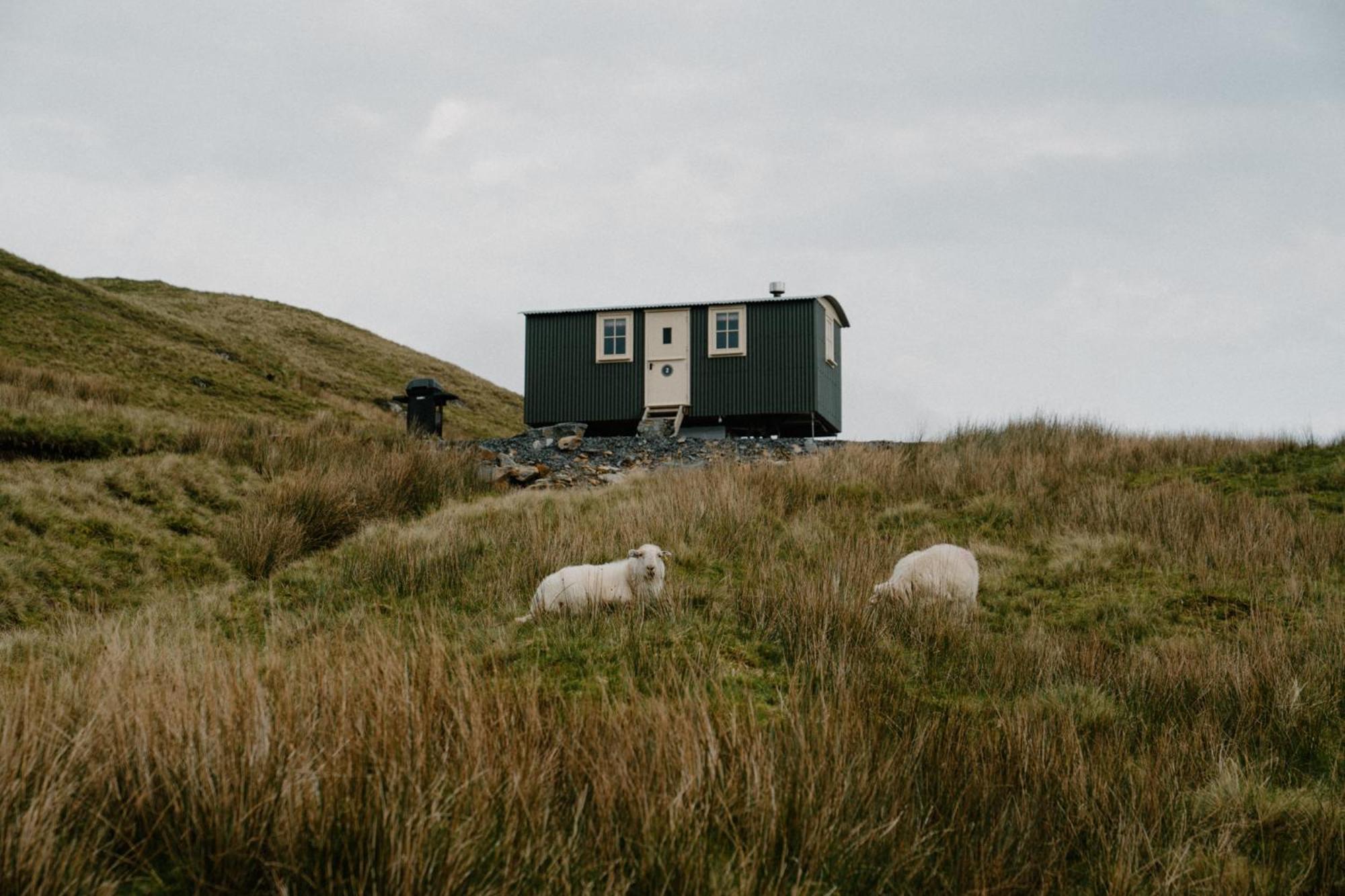 Barlwyd Glamping Hotel Blaenau Ffestiniog Exterior photo
